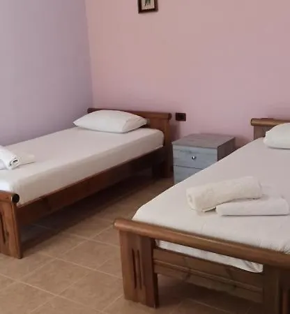 شقة Family Bitri Piqeras