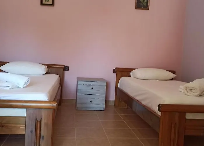 Family Bitri Apartamento *